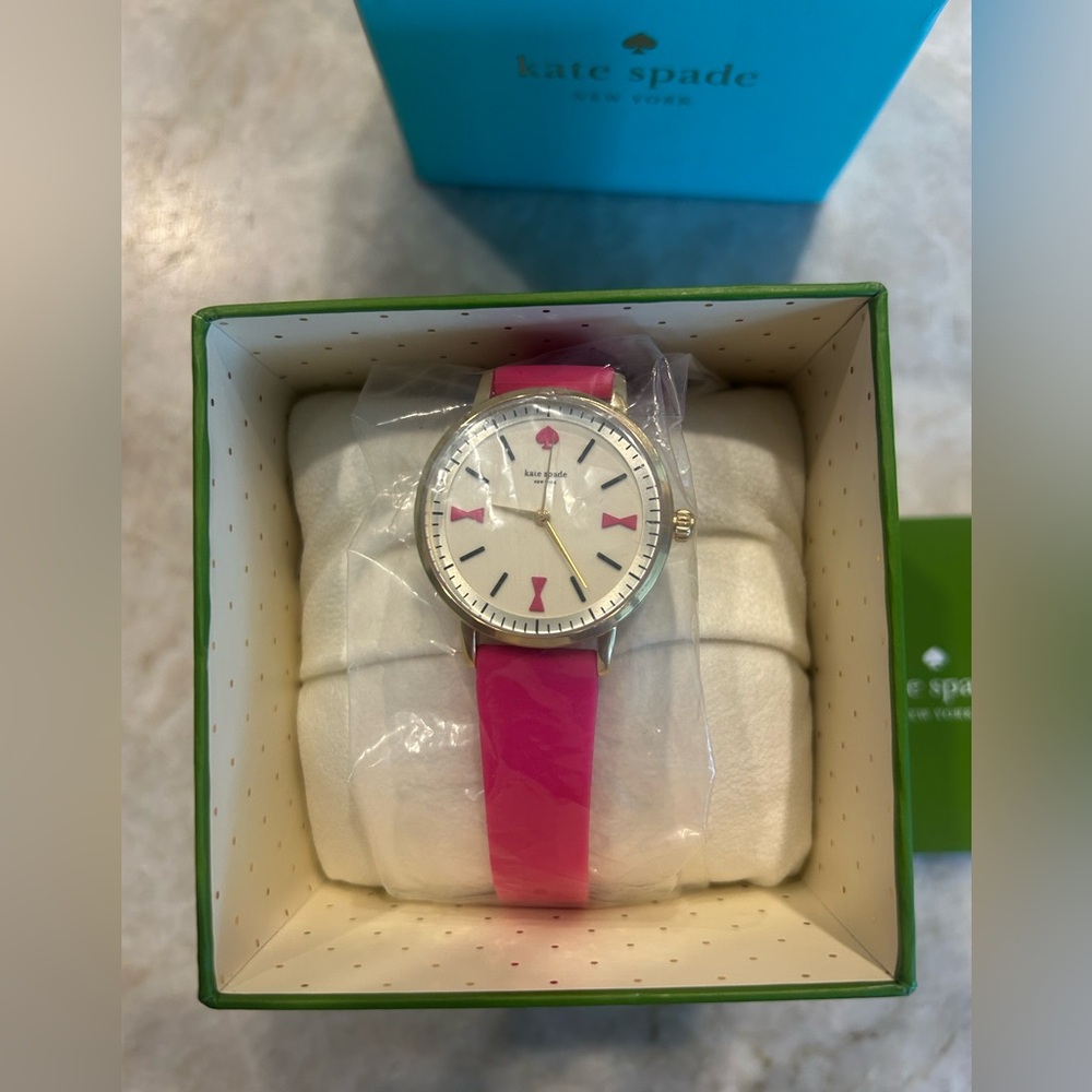 Kate Spade Pink and Gold Crosby Bow Marker Gold Dial Ladies Watch!!🩷